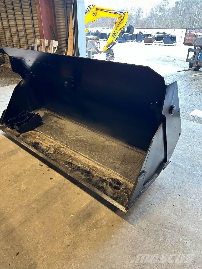 JCB 4i1 - Volvo skifte Cucharones