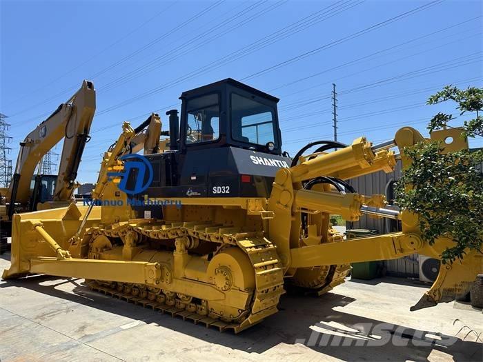 Shantui SD 32 Buldozer sobre oruga