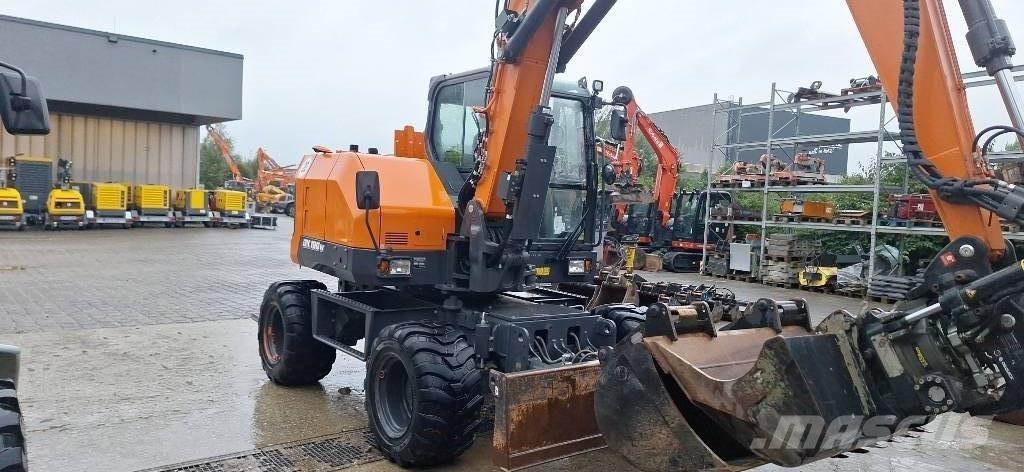 Doosan DX 100 W-7 Excavadoras de ruedas