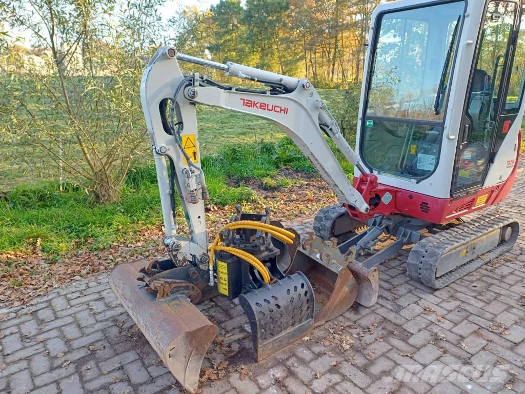 Takeuchi TB 216 Miniexcavadoras