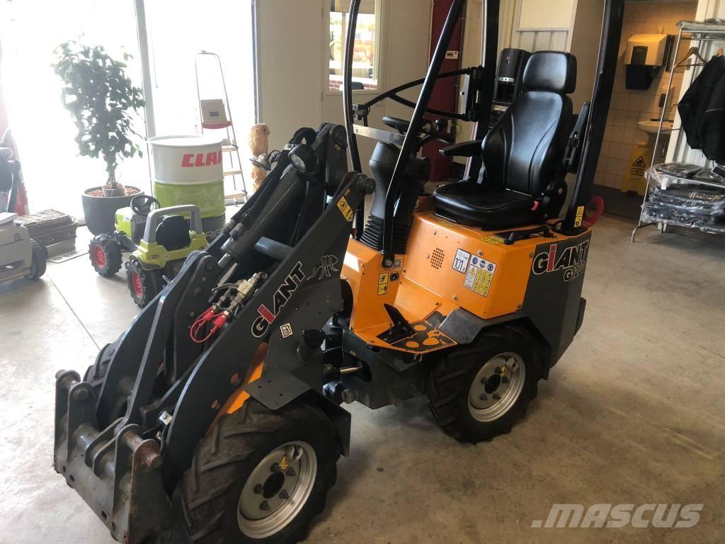 GiANT G 1200 Cargadoras multifunción
