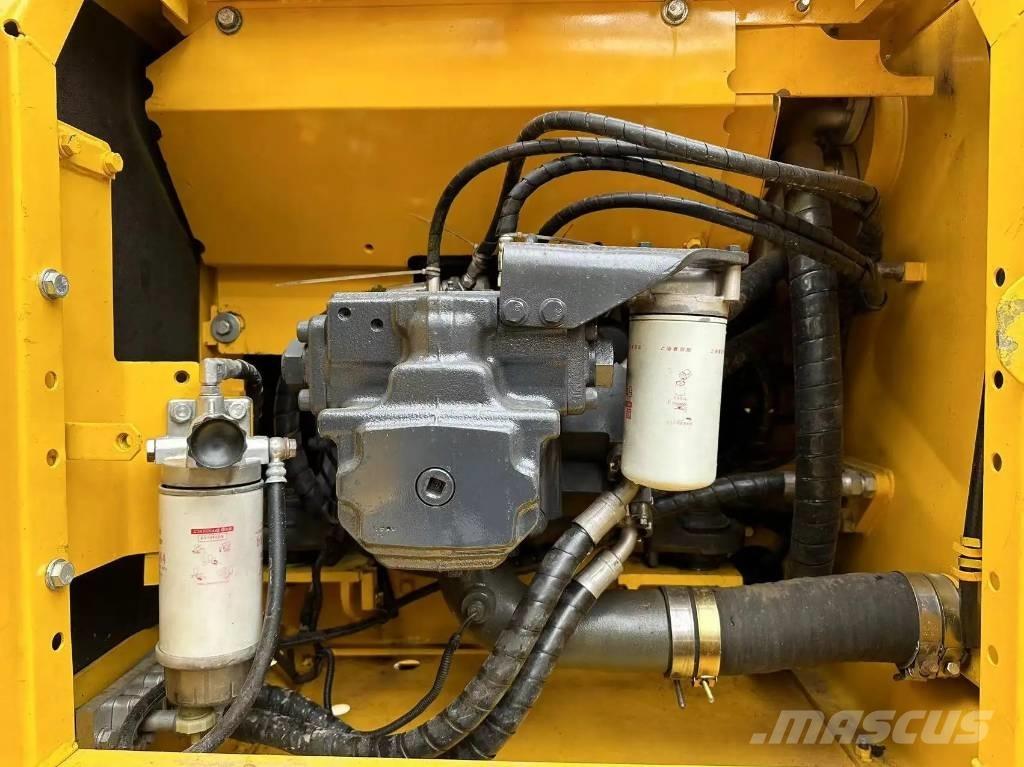 Komatsu PC 210-8 Excavadoras sobre orugas