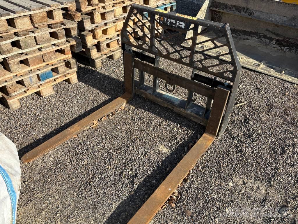 JCB 250 T4 Minicargadoras