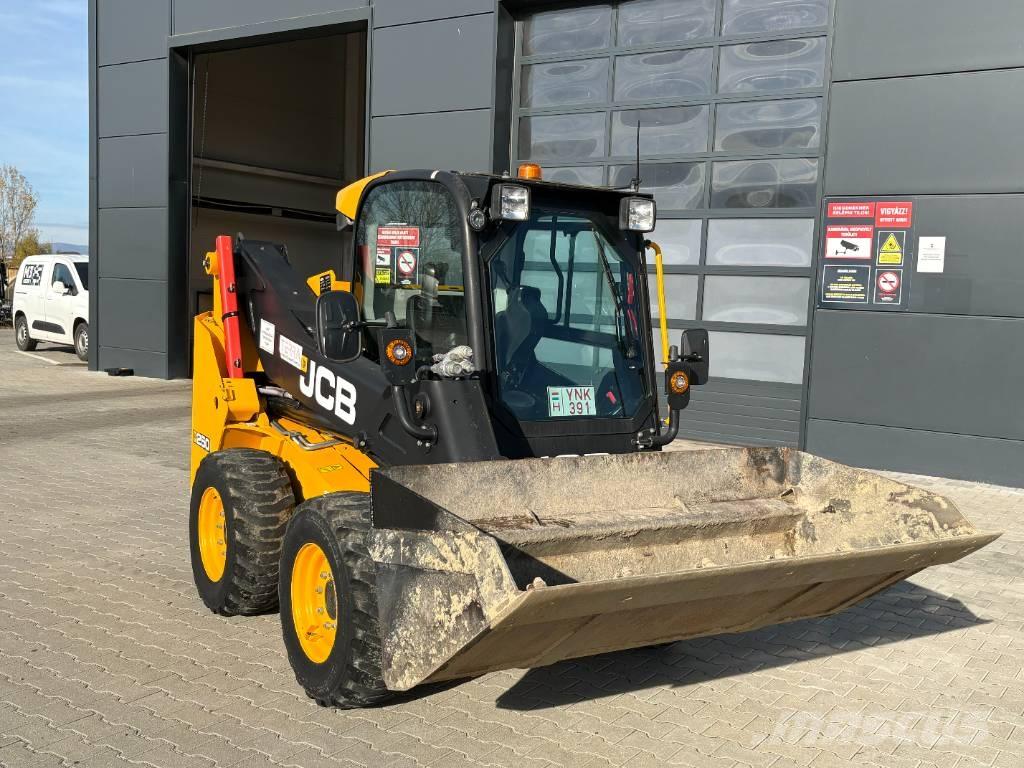JCB 250 T4 Minicargadoras