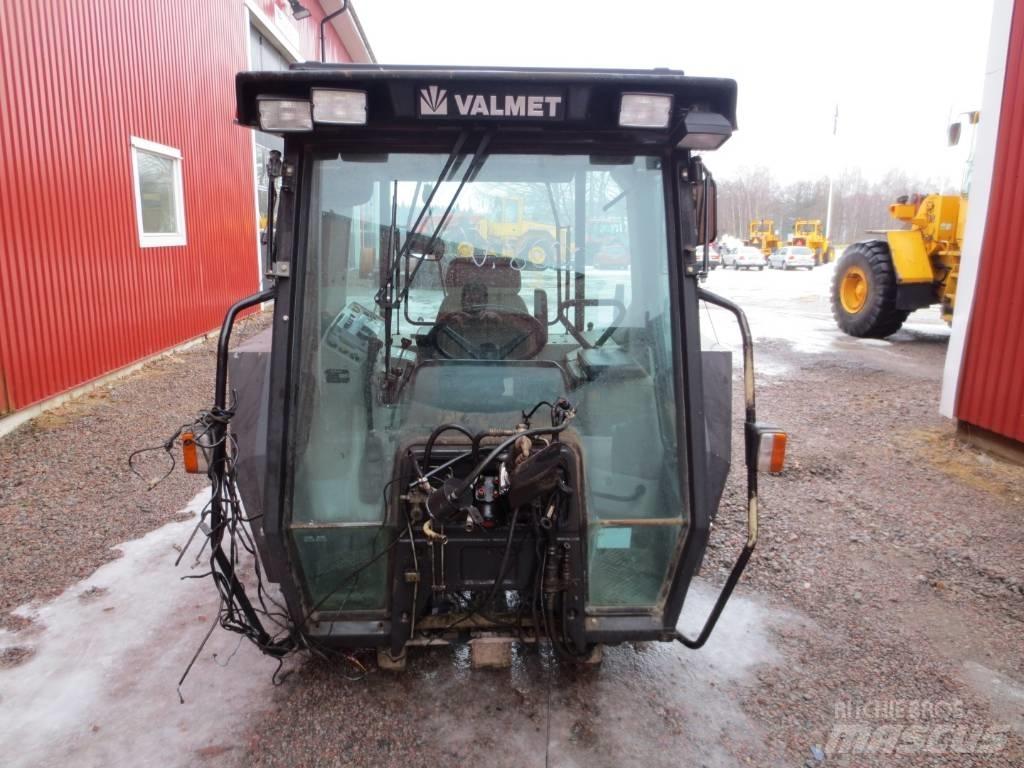 Valmet 8600 Cabina