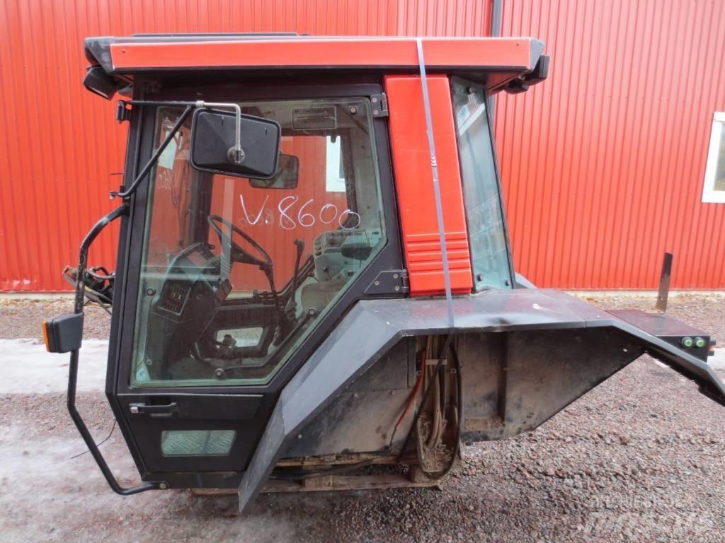 Valmet 8600 Cabina