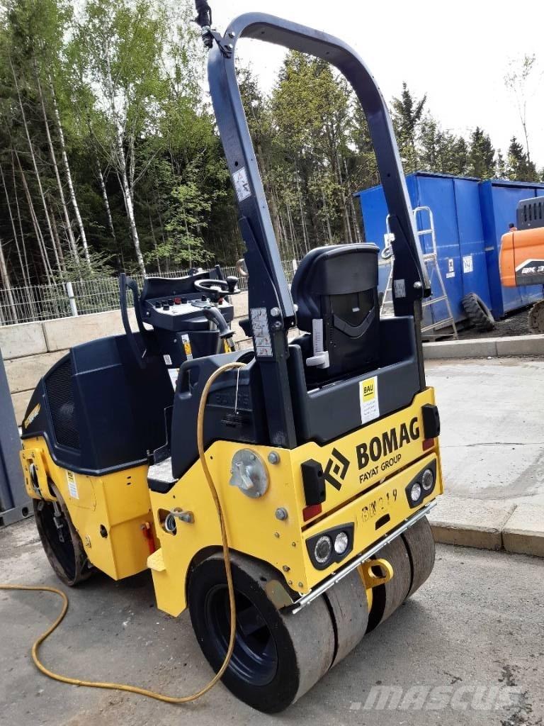 Bomag BW 100 AC-5 Rodillos de doble tambor