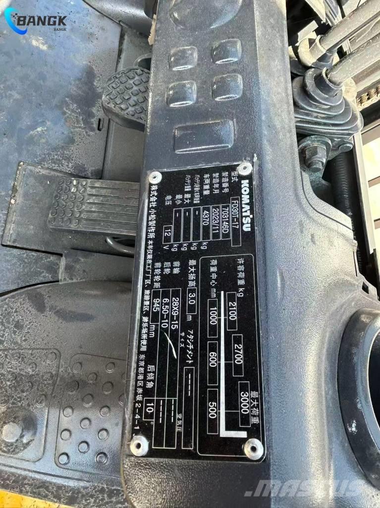 Komatsu FD 30 T-17 Camiones diesel