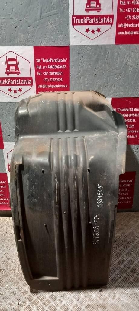 Scania 94 D.  1381955 Cabinas