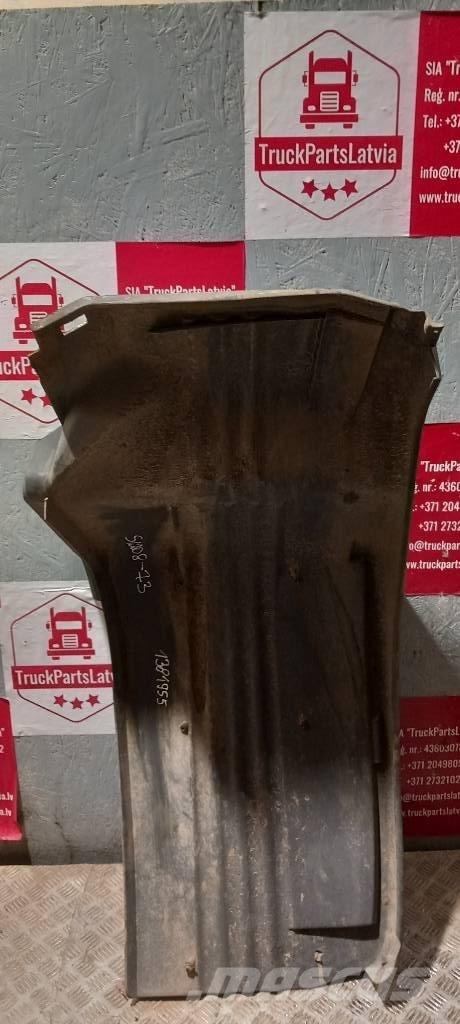 Scania 94 D.  1381955 Cabinas