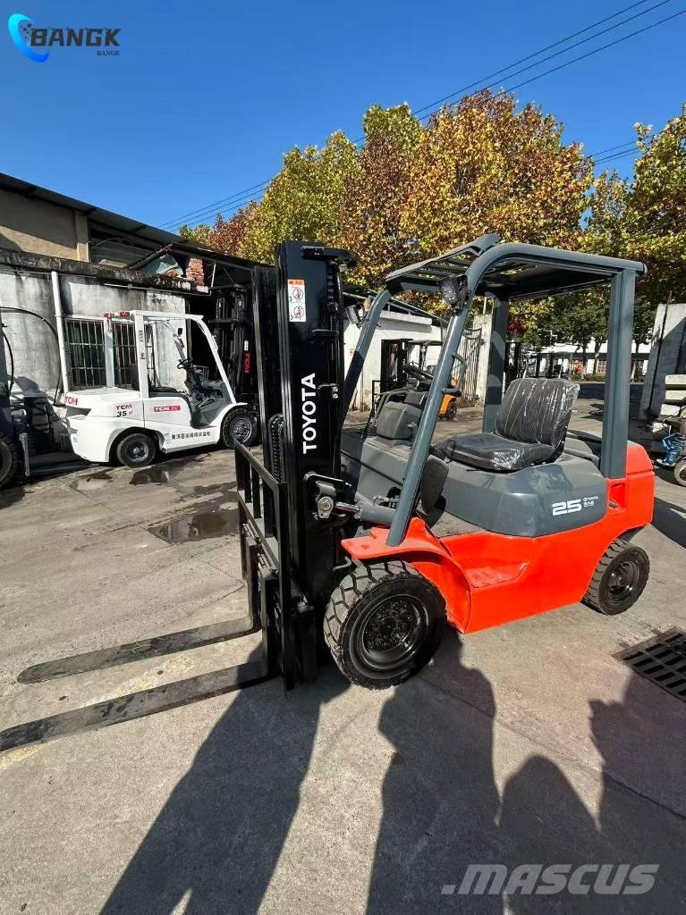 Toyota 8FDN25 Camiones diesel