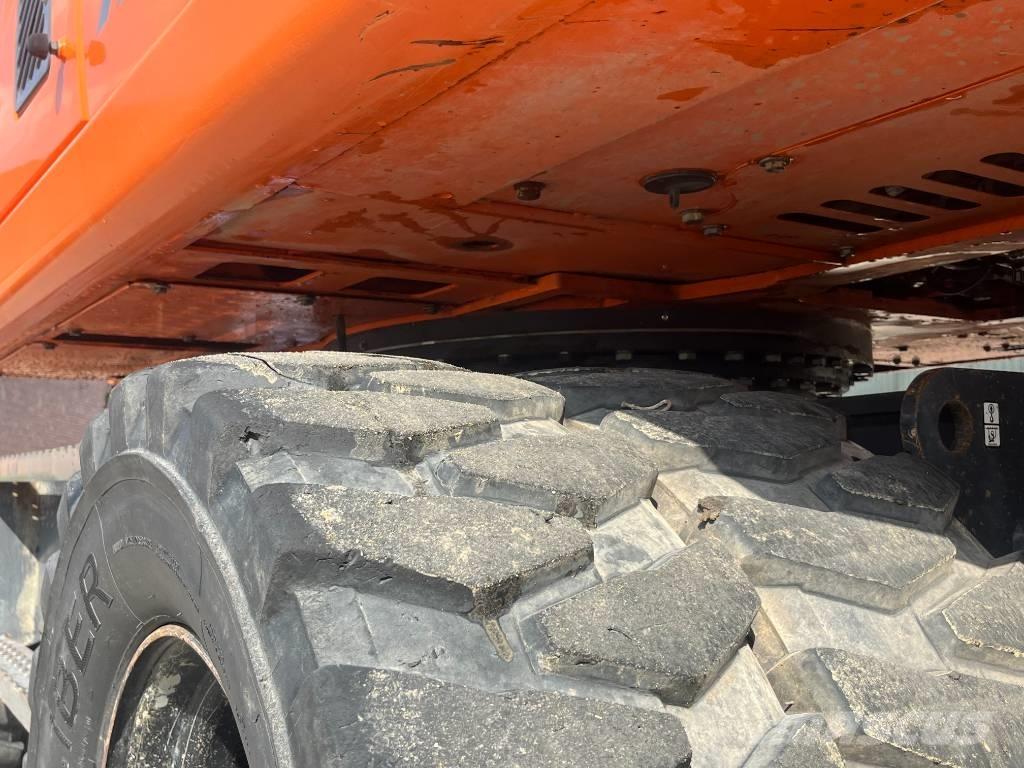 Doosan DX 160 W-3 Excavadoras de ruedas