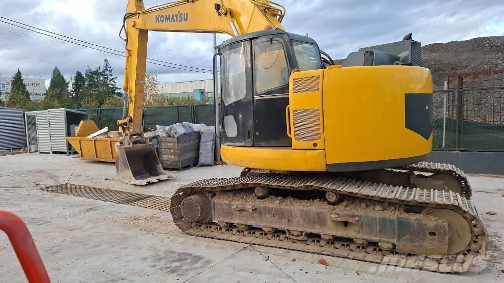 Komatsu PC 228 Excavadoras sobre orugas