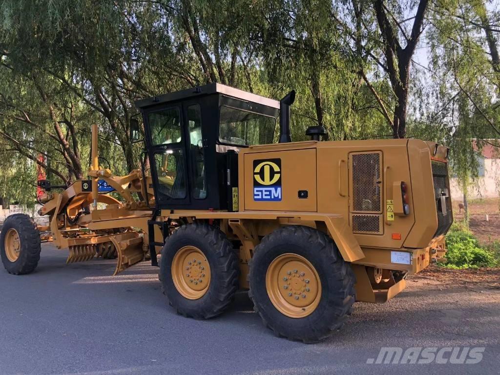 SEM 915 motor grader Niveladoras