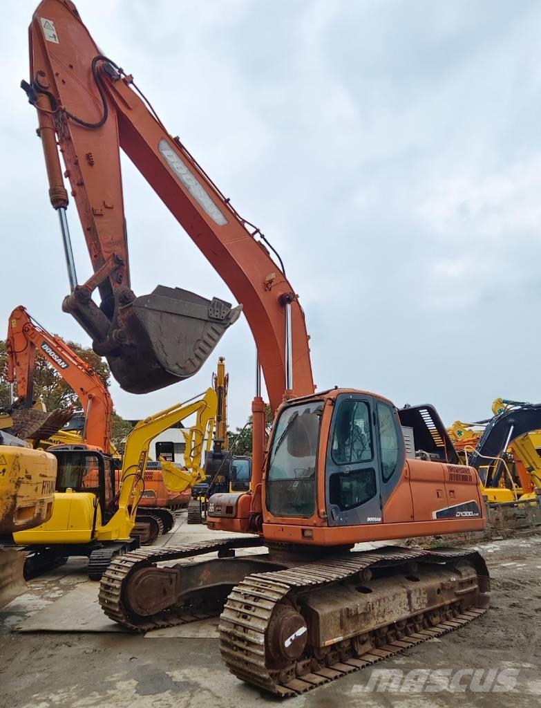 Doosan DX 300 LC Excavadoras sobre orugas