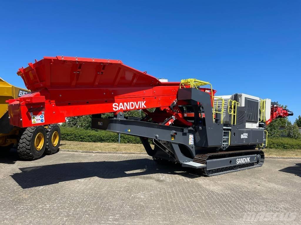 Sandvik QH 332 Trituradoras móviles