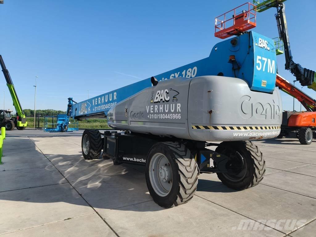 Genie SX 180 Plataformas con brazo de elevación telescópico