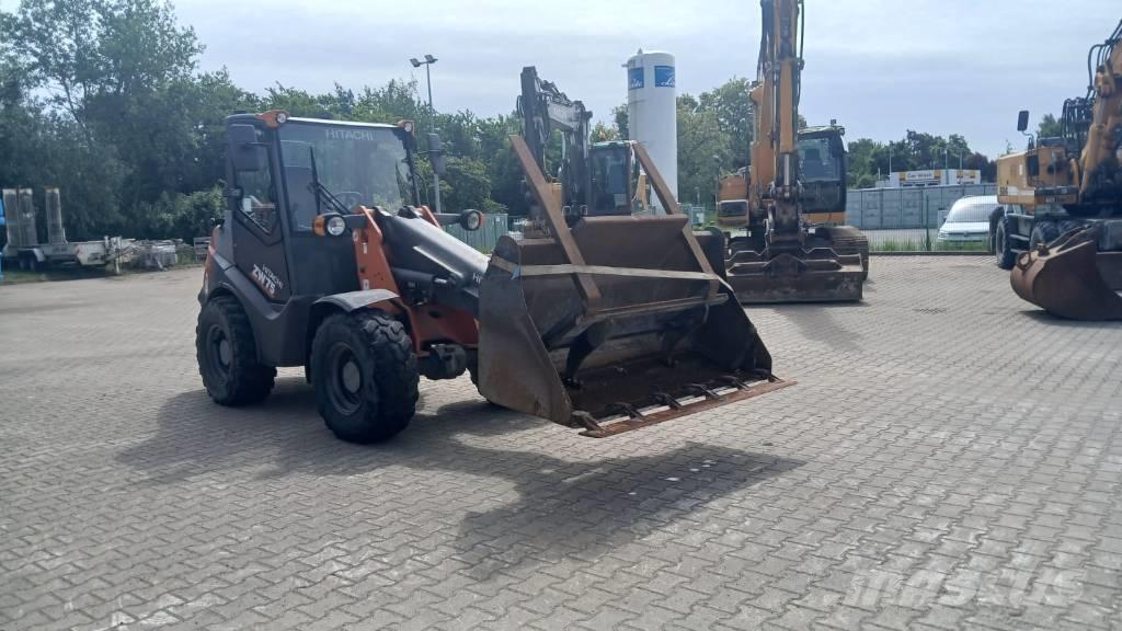 Hitachi ZW 75 Cargadoras sobre ruedas