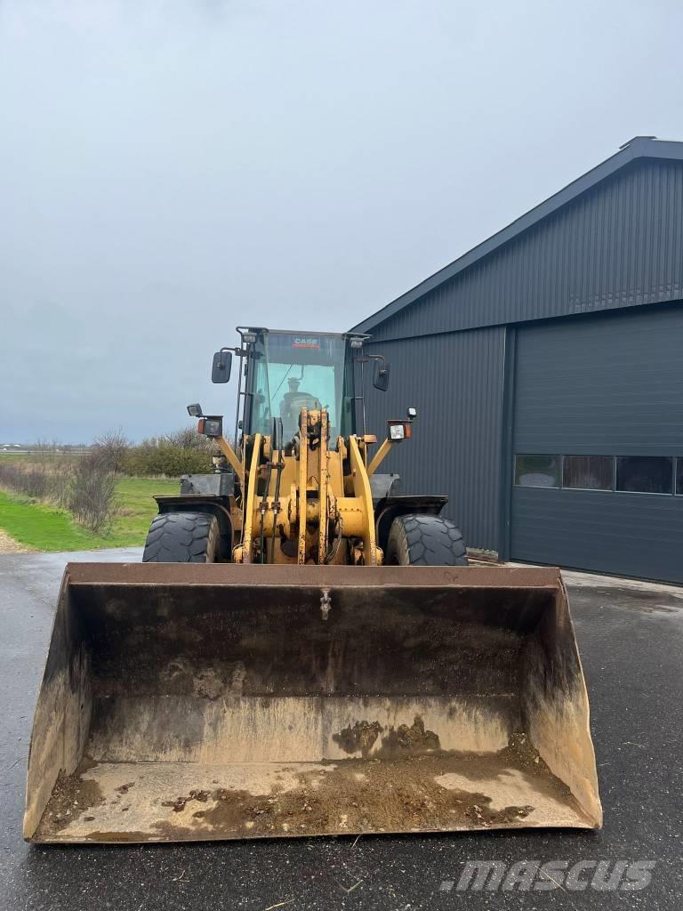 CASE 721 D Cargadoras sobre ruedas