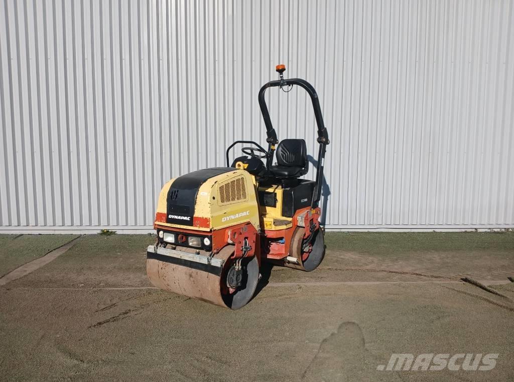 Dynapac CC1000, Vält Rodillos de doble tambor