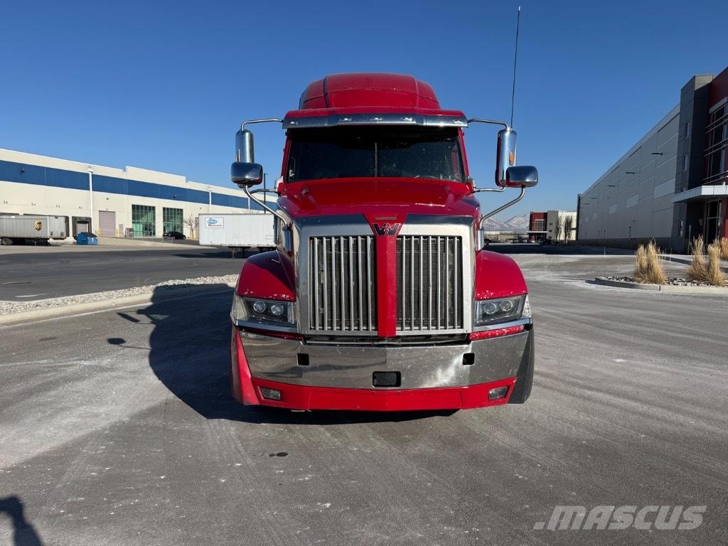 Western Star 5700 XE Camiones tractor