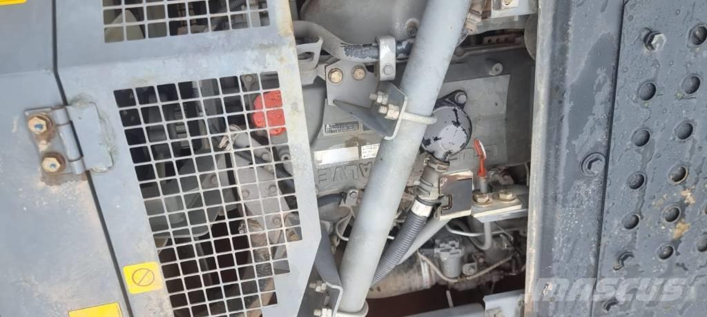 Hitachi ZX 250 LC-5 Excavadoras sobre orugas