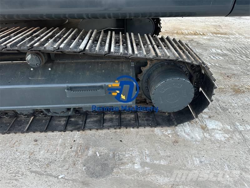 Hyundai HX220HD Excavadoras sobre orugas