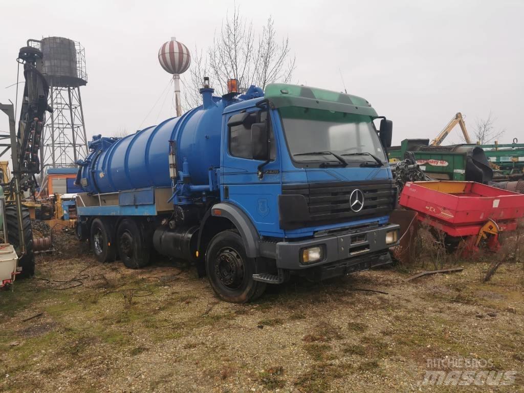 Mercedes-Benz 2426 Camiones aspiradores/combi