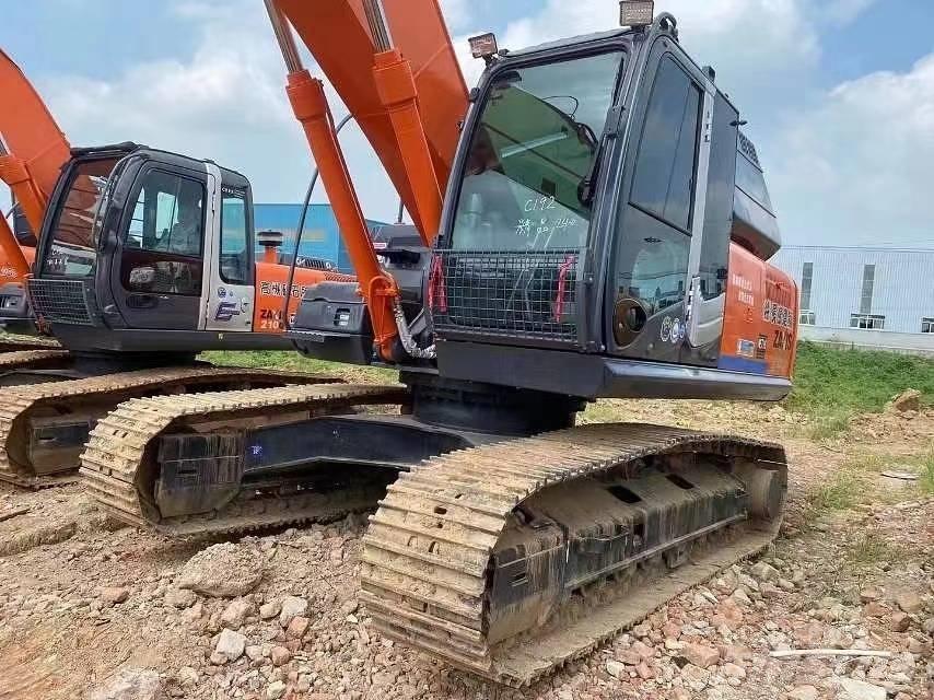 Hitachi ZX 240 Excavadoras sobre orugas