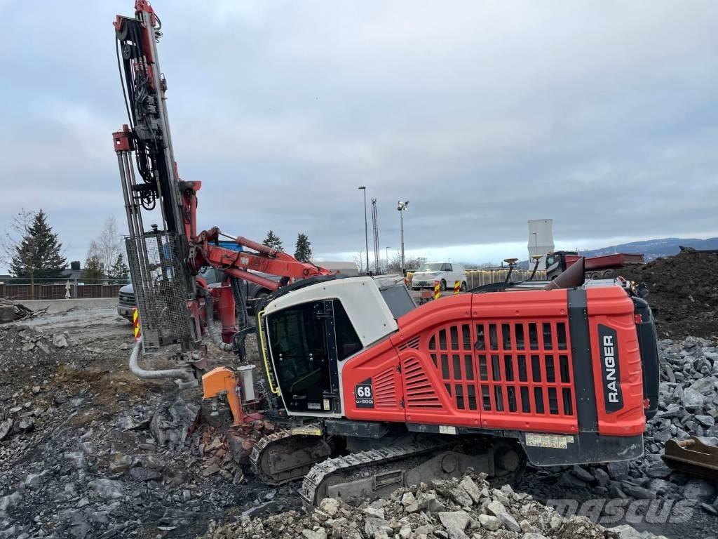 Sandvik DX800i Perforadora de superficie