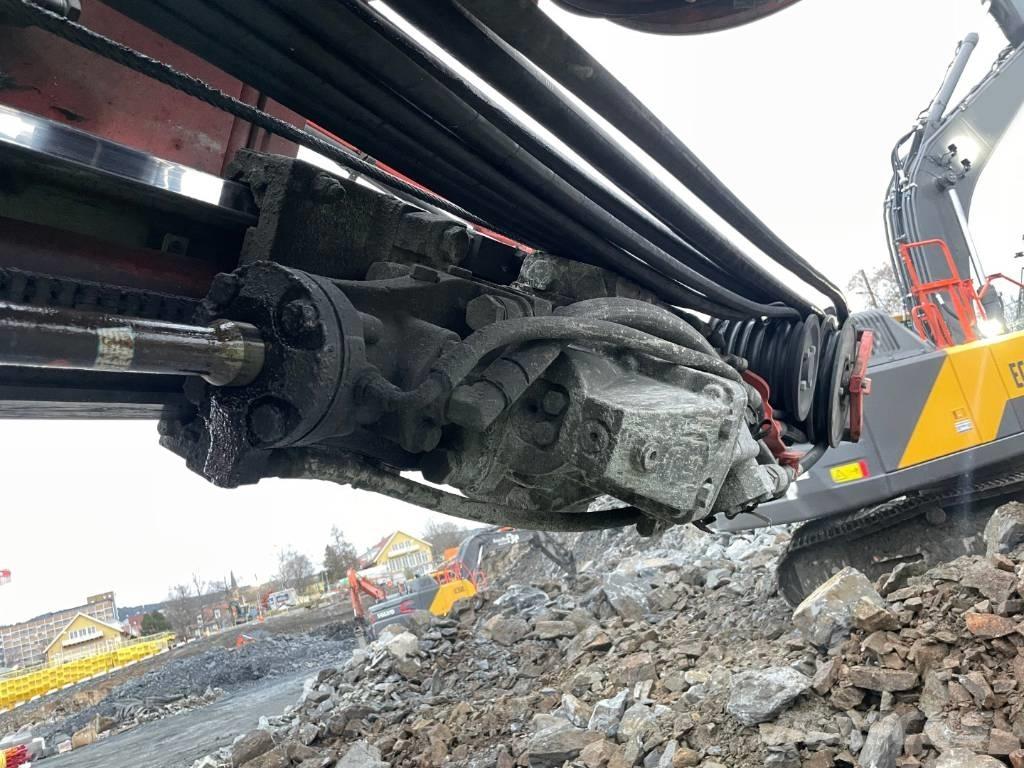 Sandvik DX800i Perforadora de superficie