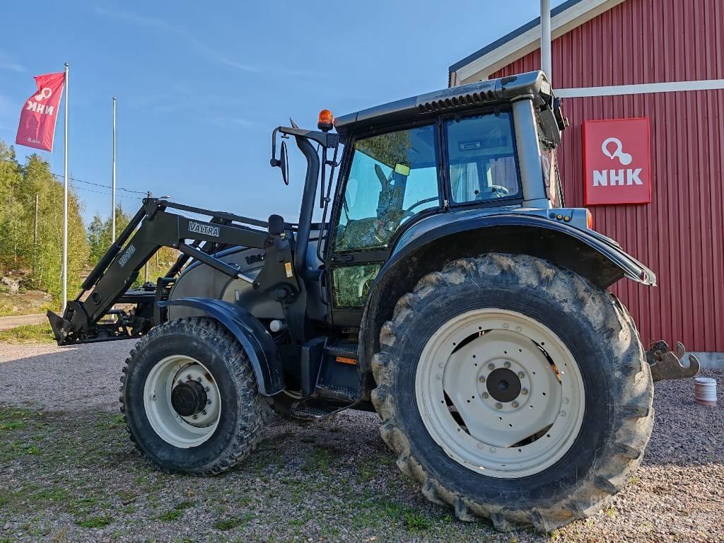 Valtra M 130 Tractores