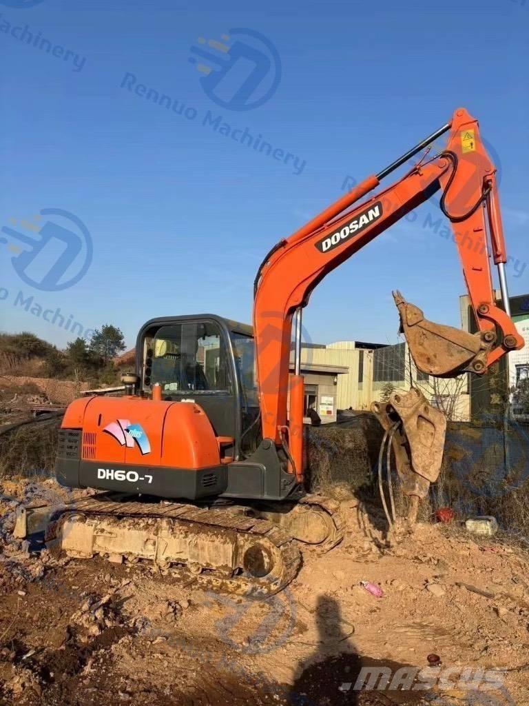 Doosan DH 60 Excavadoras sobre orugas