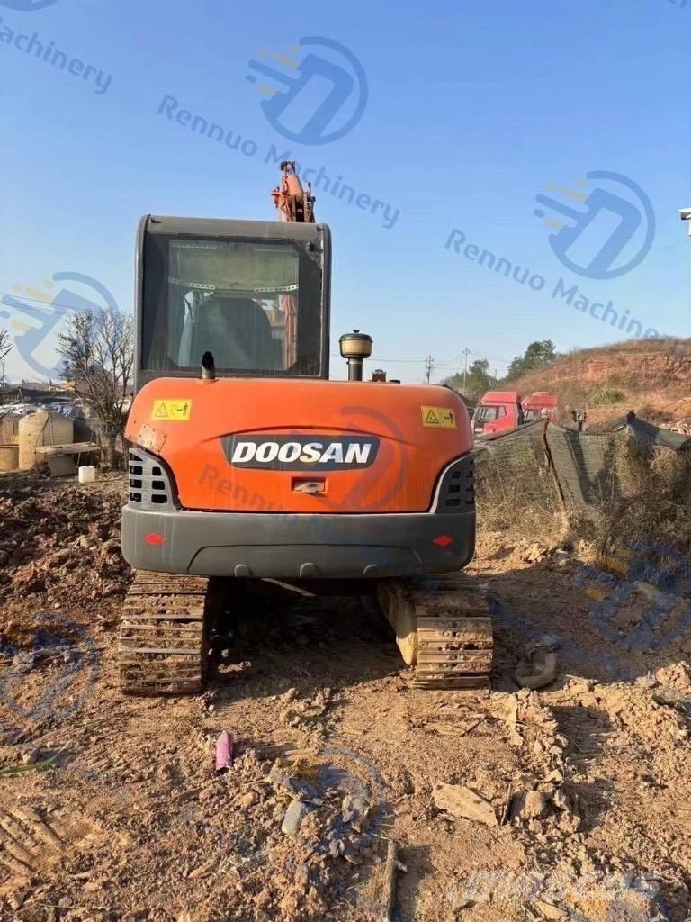 Doosan DH 60 Excavadoras sobre orugas