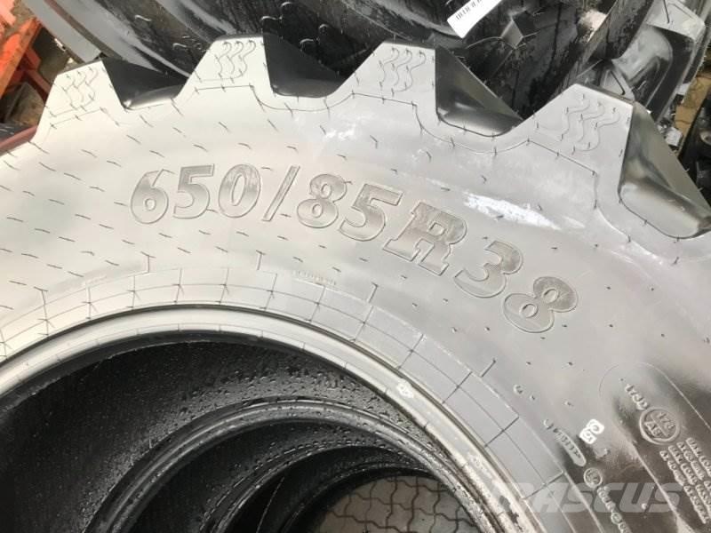 BKT 650/85R38 Ruedas