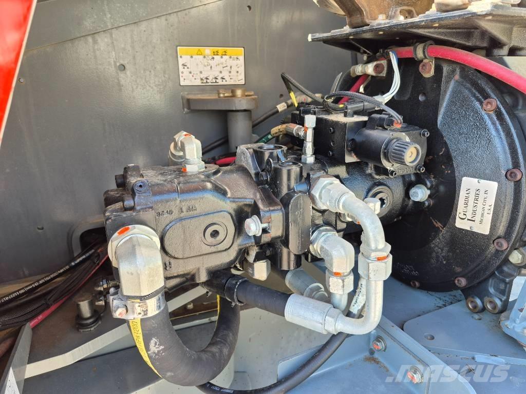 SkyJack SJ 61 T Plataformas con brazo de elevación telescópico