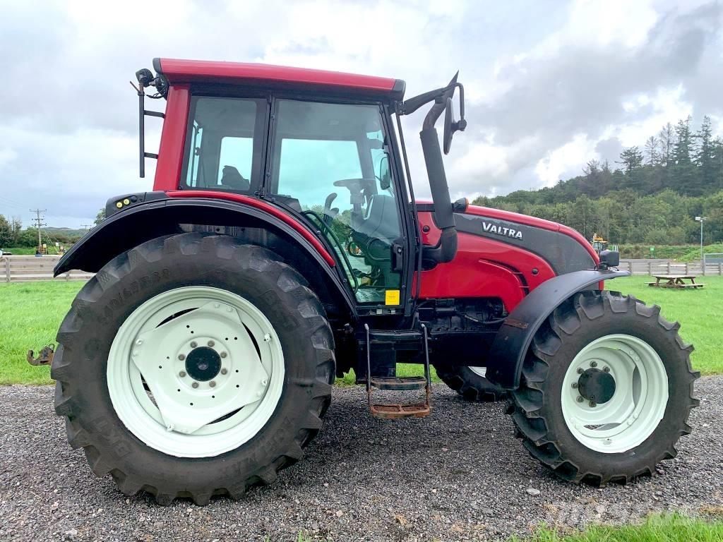 Valtra N101 Tractor Tractores forestales