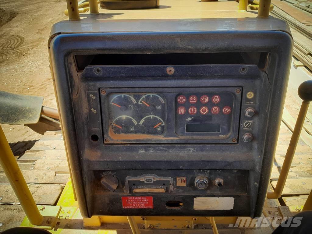 CAT D 6 M XL Buldozer sobre oruga