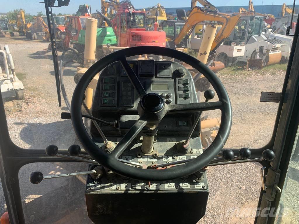 HBM-Nobas BG190T-3 Niveladoras