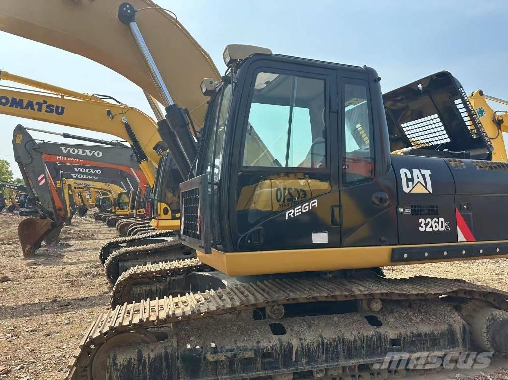CAT 326 Excavadoras sobre orugas