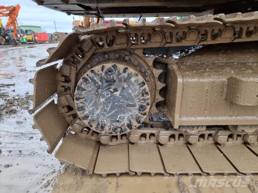 JCB JS 220LC Plus Excavadoras sobre orugas