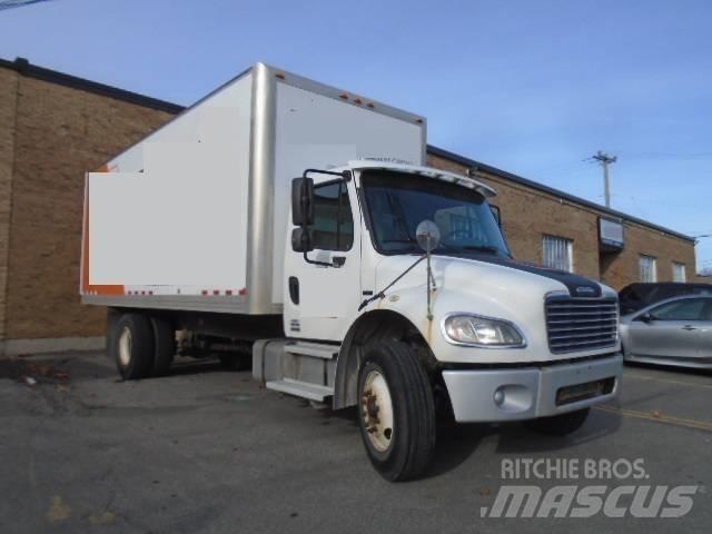 Freightliner M 106 Camiones con caja de remolque