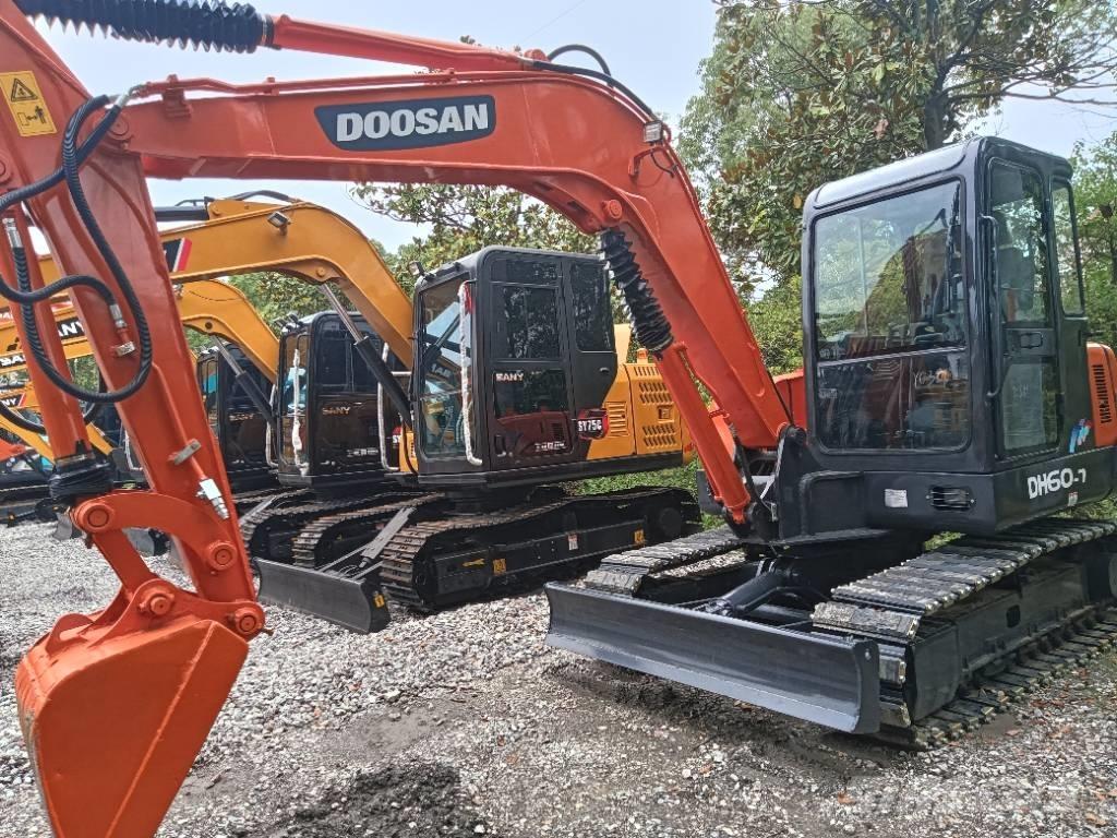 Doosan DH 60 Excavadoras sobre orugas