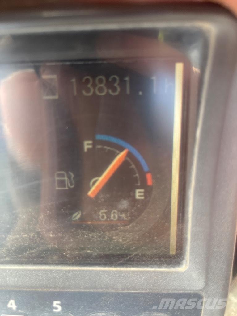 Hitachi ZX 200-3 Excavadoras sobre orugas