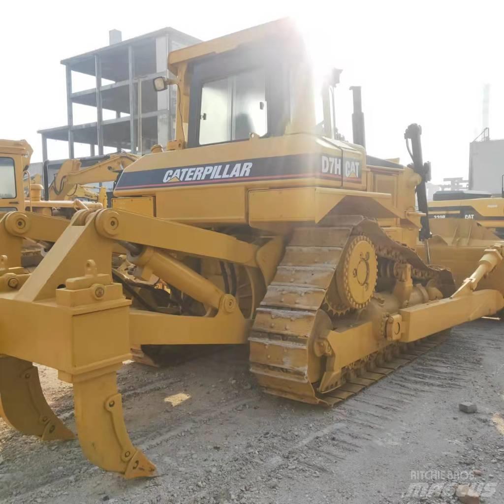 CAT D7H Buldozer sobre oruga