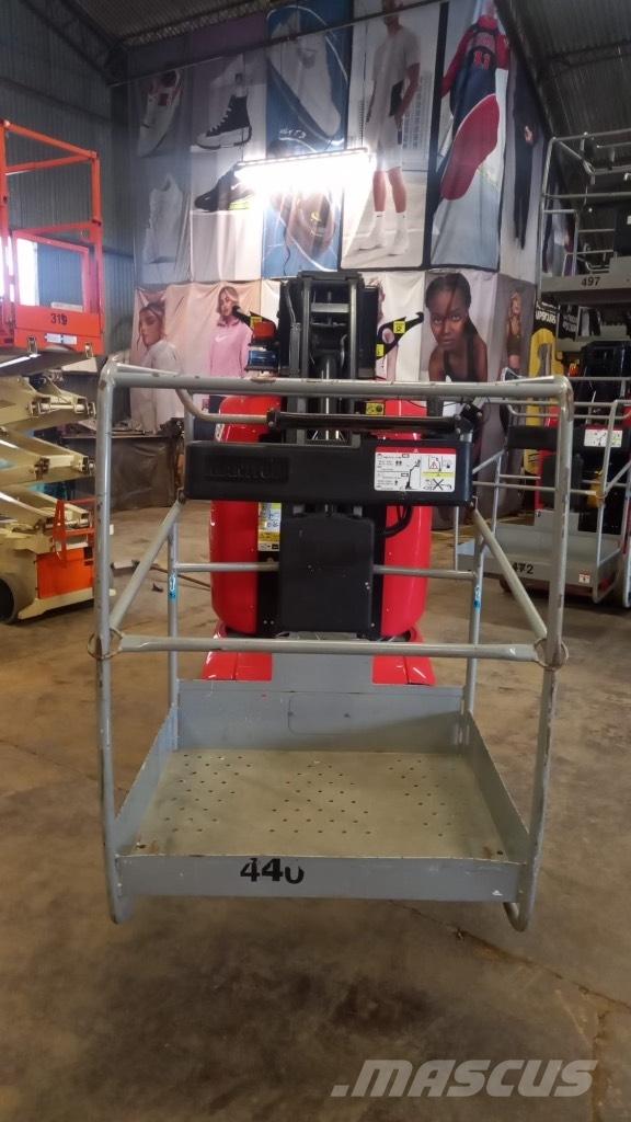 Manitou 100 VJR Plataformas con jaula de elevación