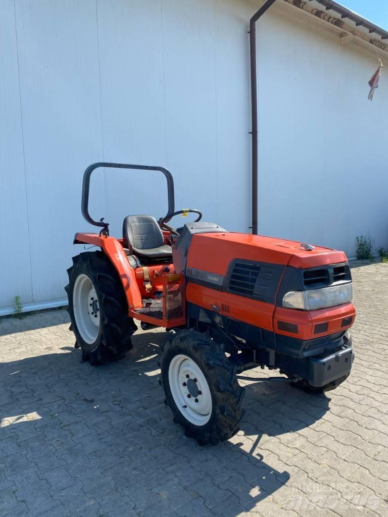 Kubota GL260 Tractores compactos