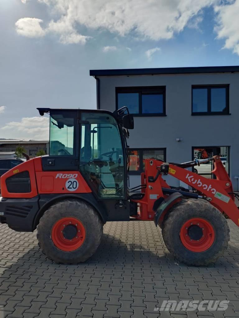 Kubota R 082 Cargadoras sobre ruedas