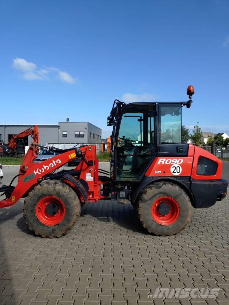 Kubota R 082 Cargadoras sobre ruedas