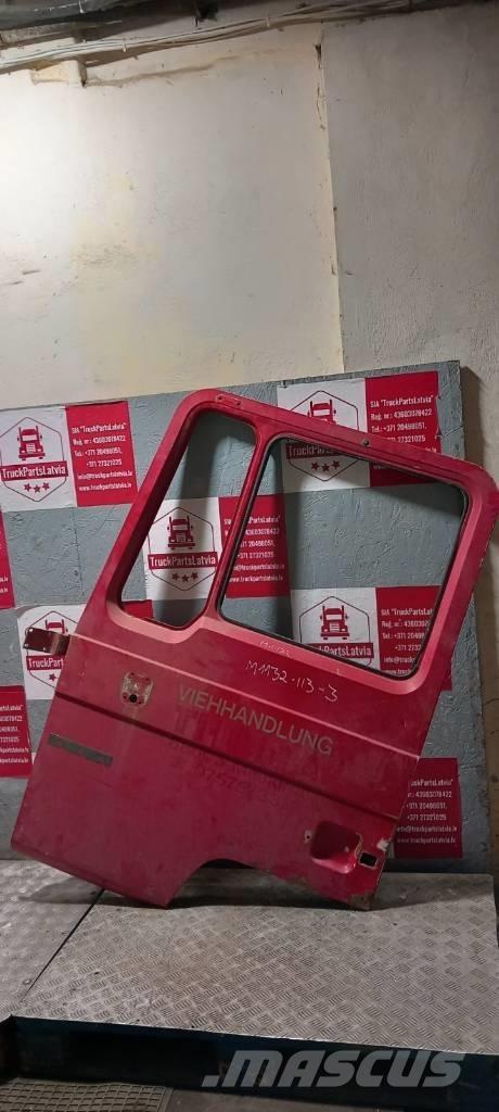 MAN 12.232 left door Cabinas